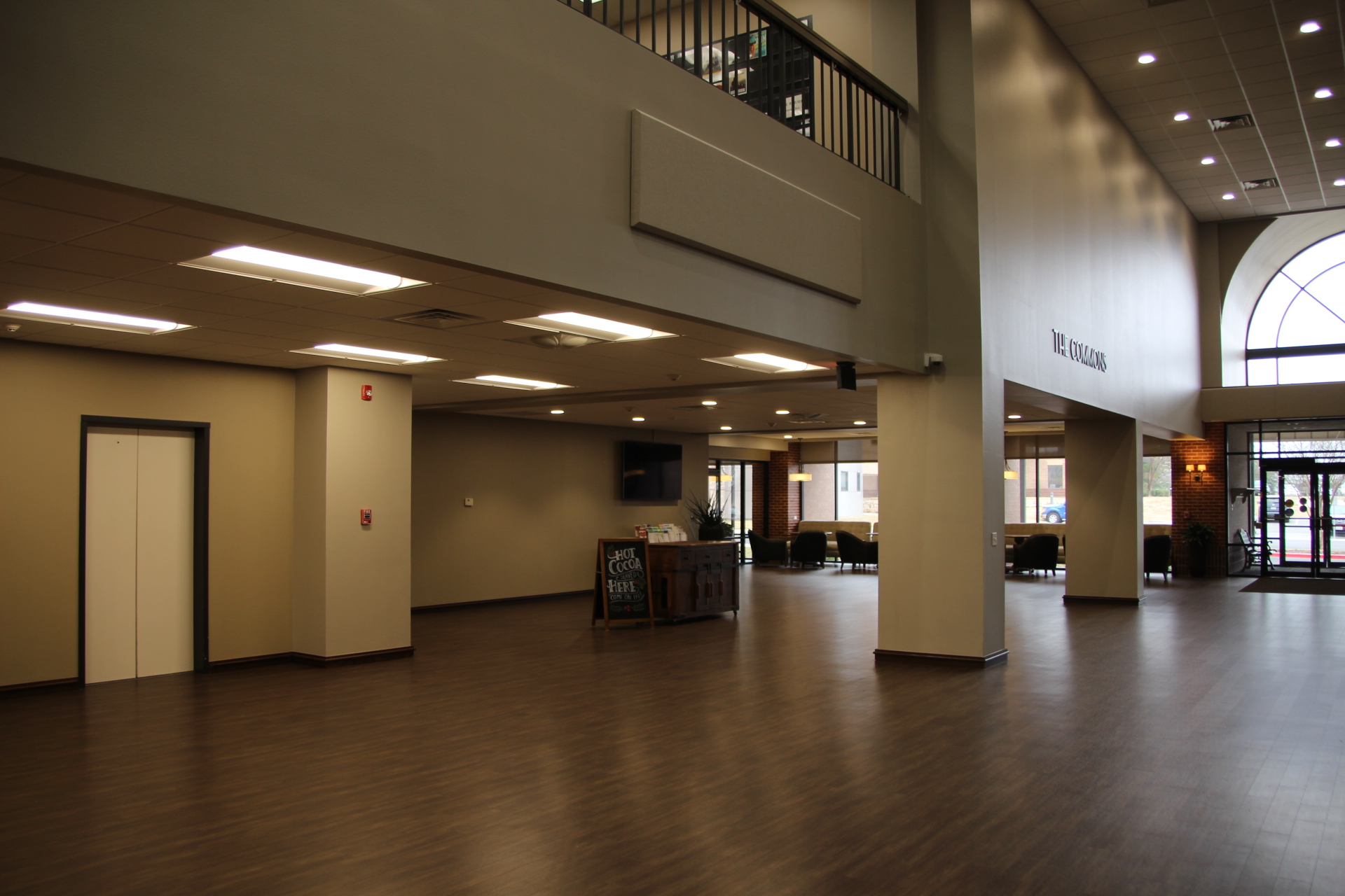 Built Wright Construction - First Woodway Baptist Foyer 3