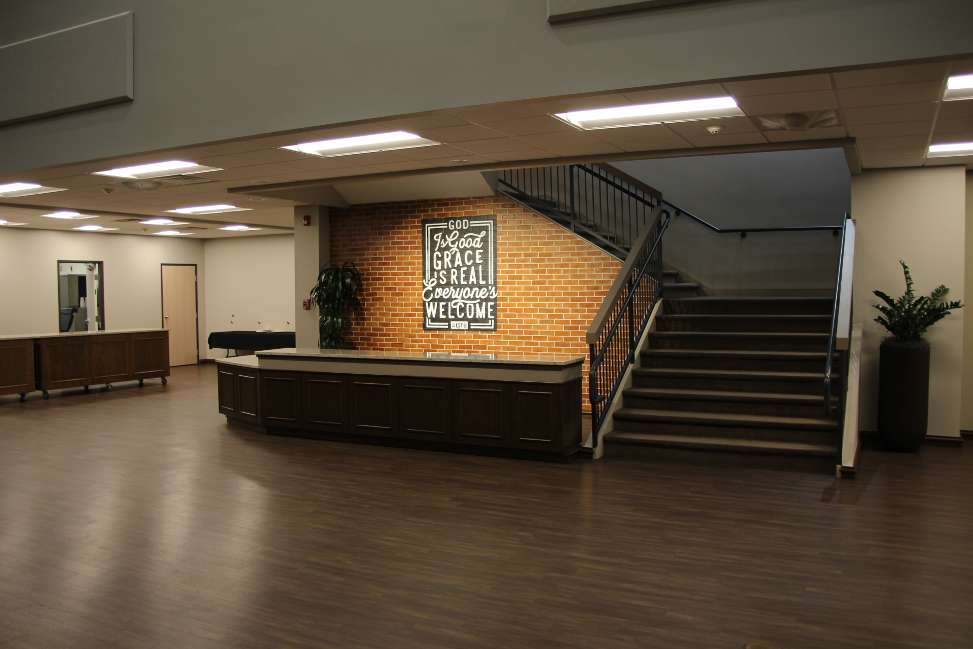 Built Wright Construction - First Woodway Baptist Foyer 6